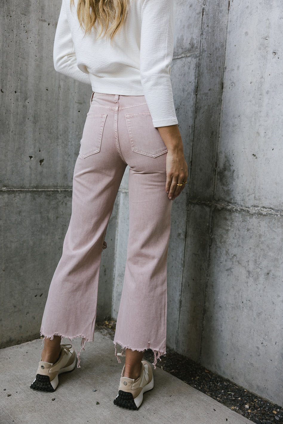 Charlie Distressed Jeans in Rose