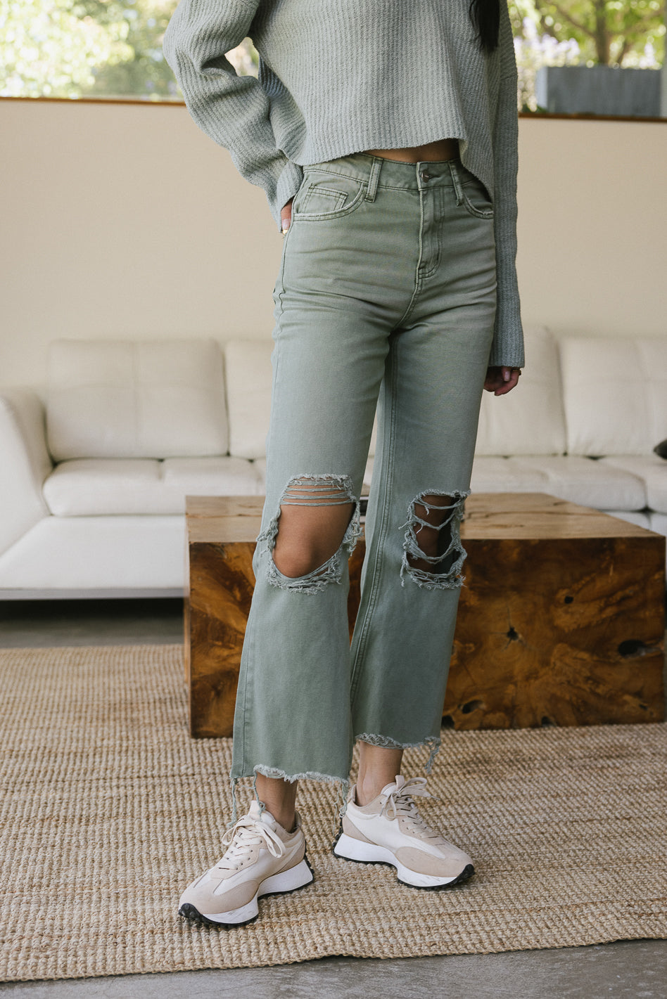 Charlie Distressed Jeans in Olive