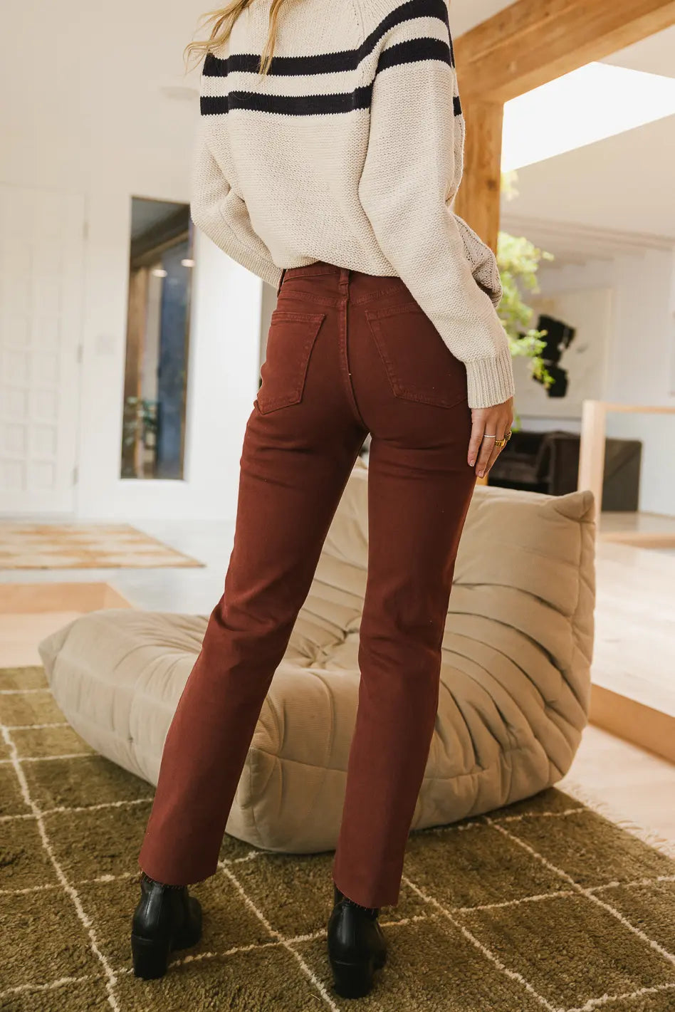 Amara Straight Leg Jeans in Burgundy