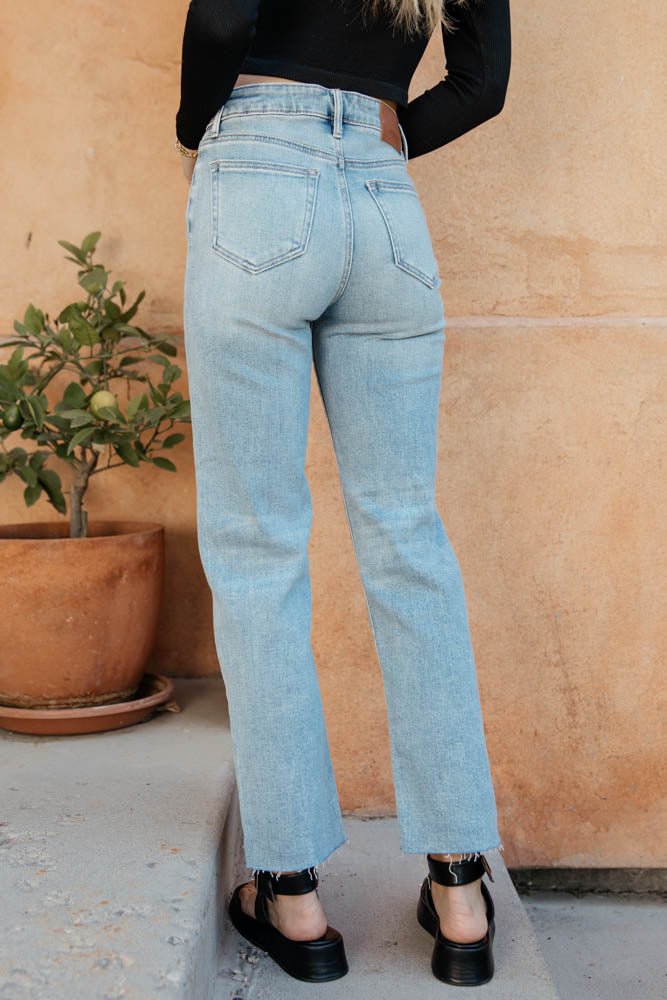 Amelia Straight Leg Jeans in Light Wash